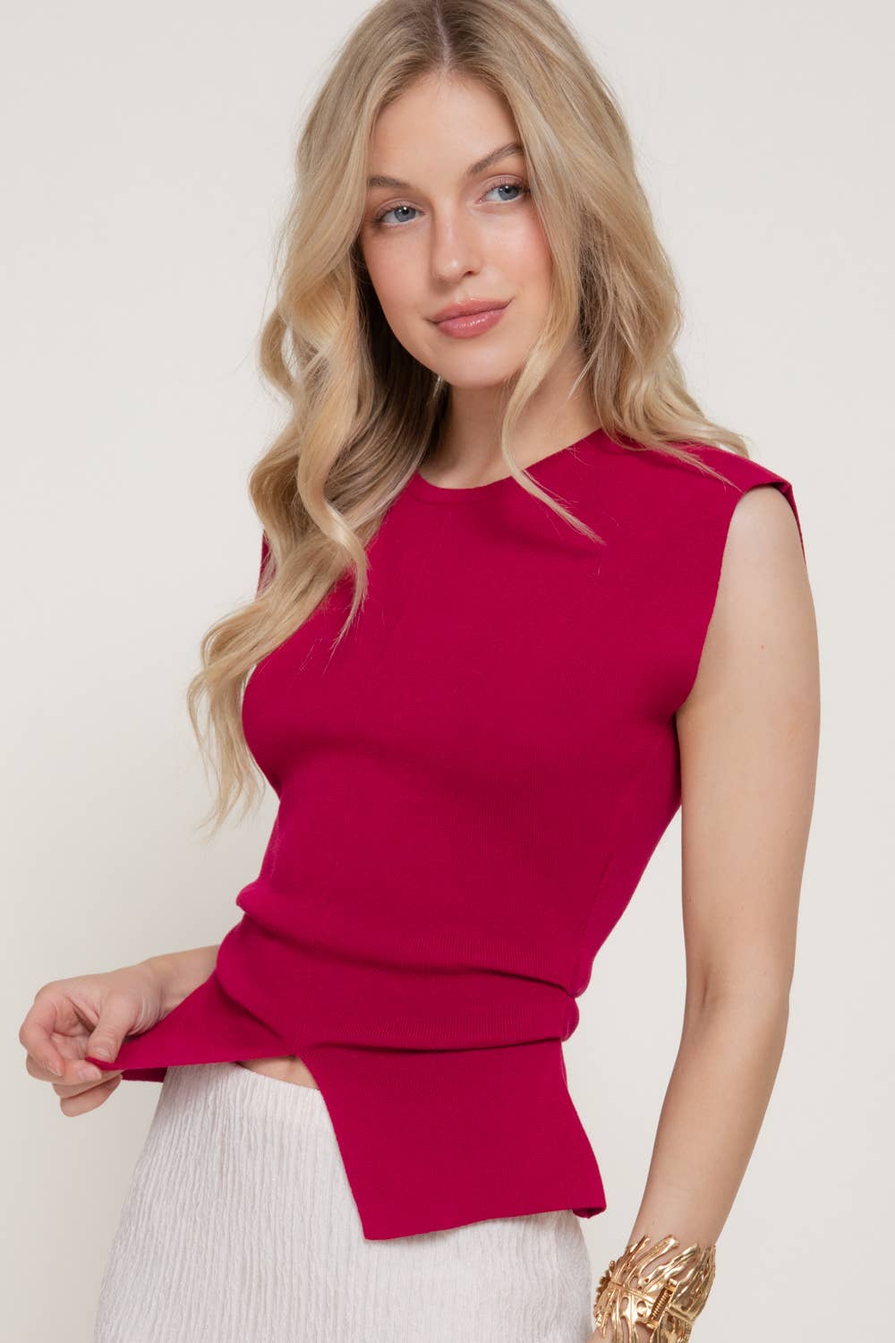 Active USA - Women's Sleeveless Side Pleats Detail Sweater Top - T14932