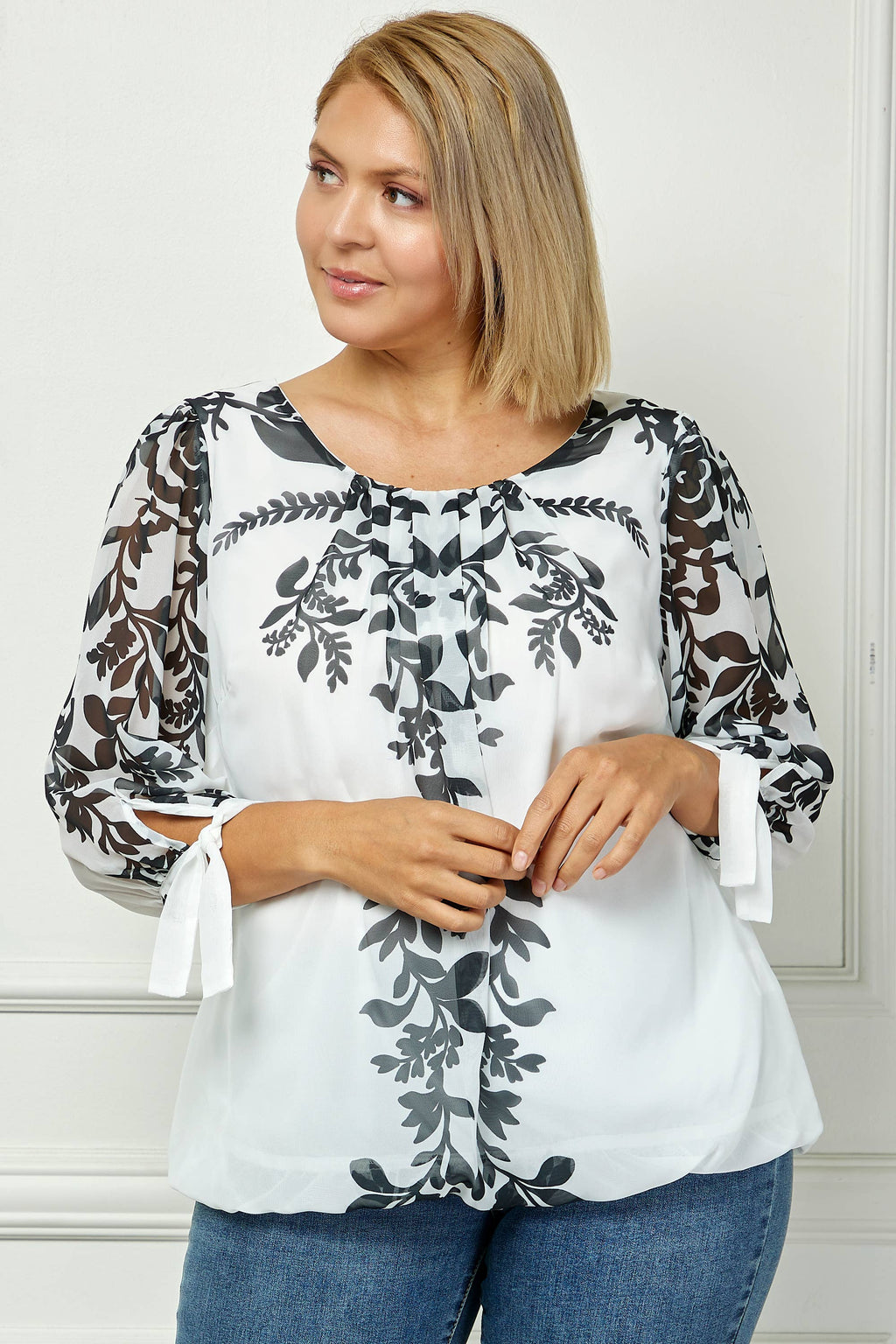 Women's [Plus Size] Vintage Bloom Tie Sleeve Blouse - G600295N87X