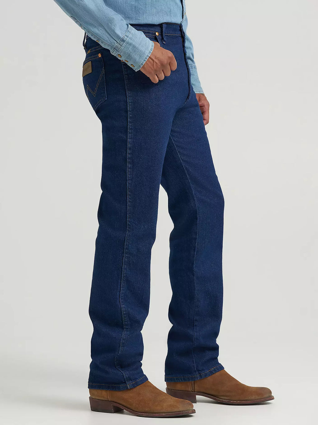 Wrangler - Vaqueros ajustados elásticos de hombre Cowboy Cut® en color azul marino - 937STR