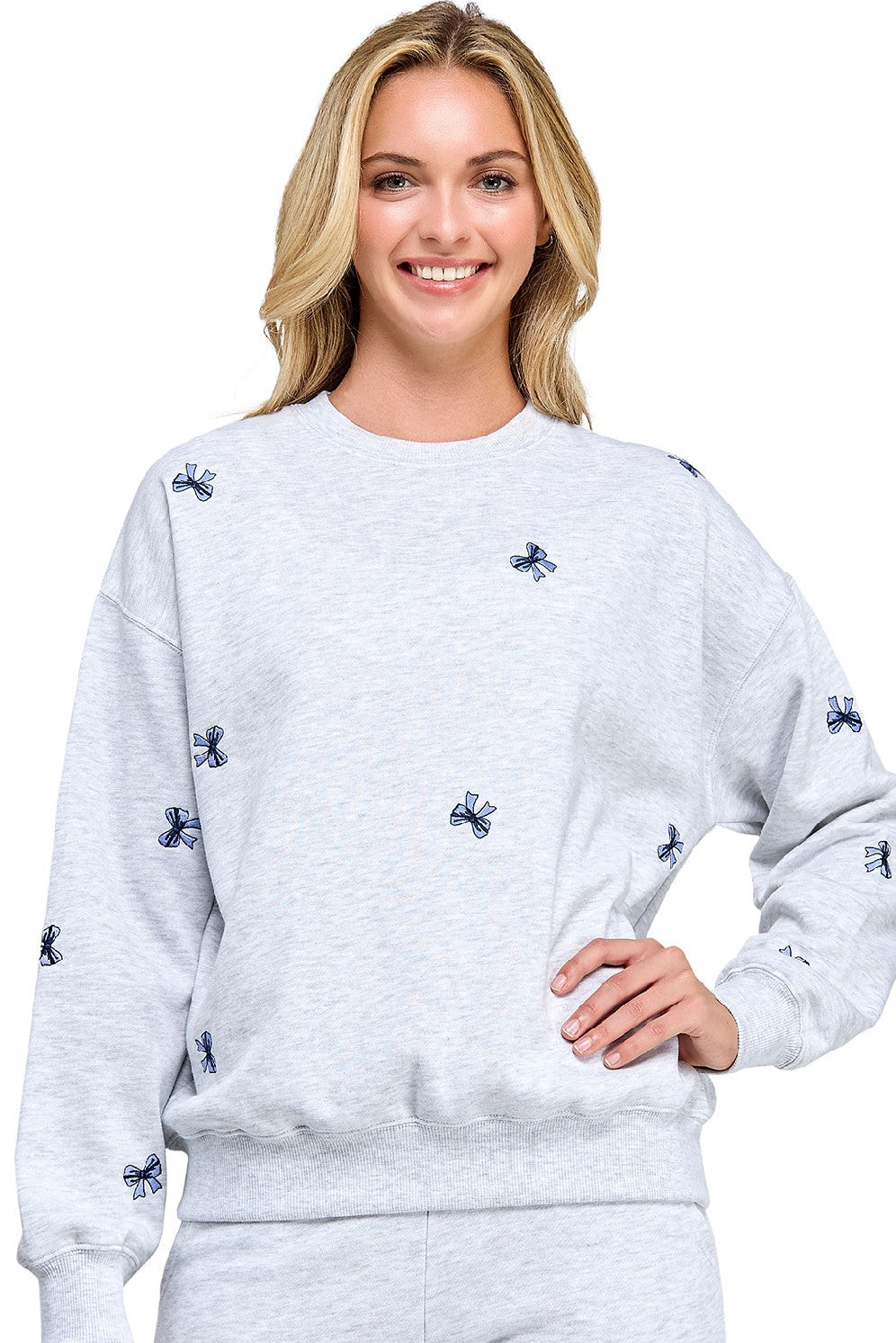 Reflex- Women Crewneck 'Bows" All over Emb- T039