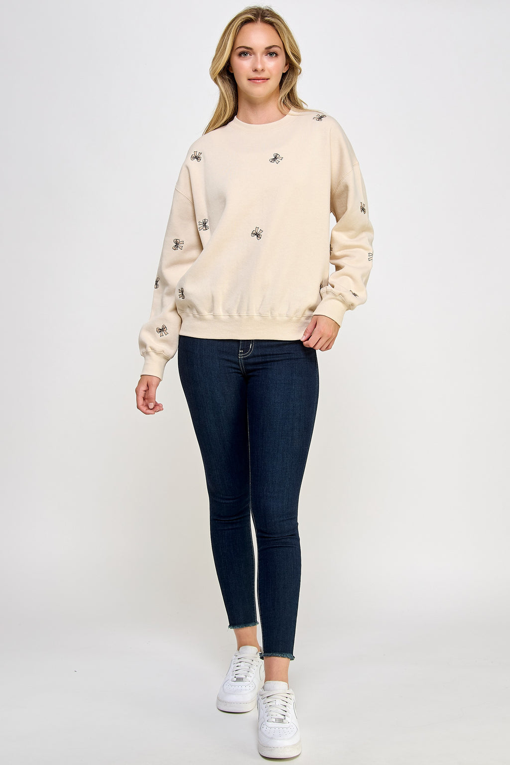 Reflex- Women Crewneck 'Bows" All over Emb- T039