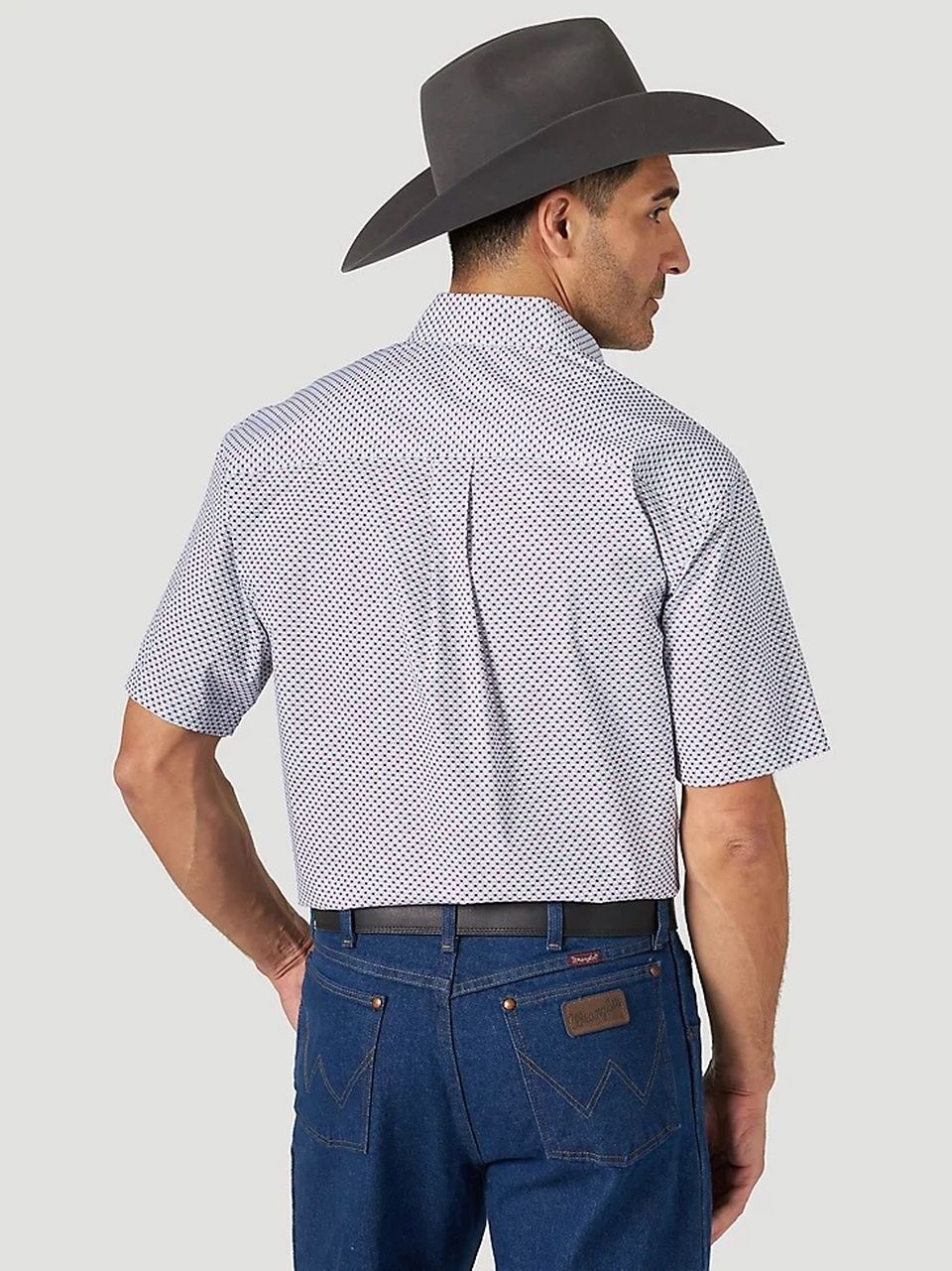 Wrangler - Men's George Strait Two Pocket Short Sleeve Shirt - 112314997