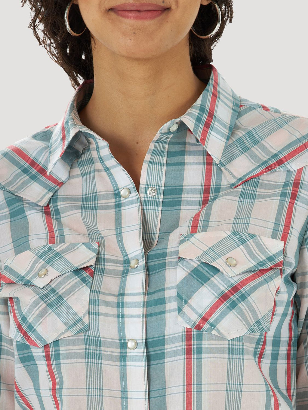 Wrangler - Women's Essential Long Sleeve Plaid Western Snap Top - LWE520M