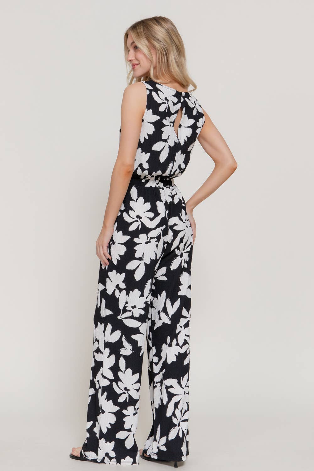 Active USA - Women's Sleeveless Round Neck Waist Band Print Texture Knit Jumpsuit - P14902