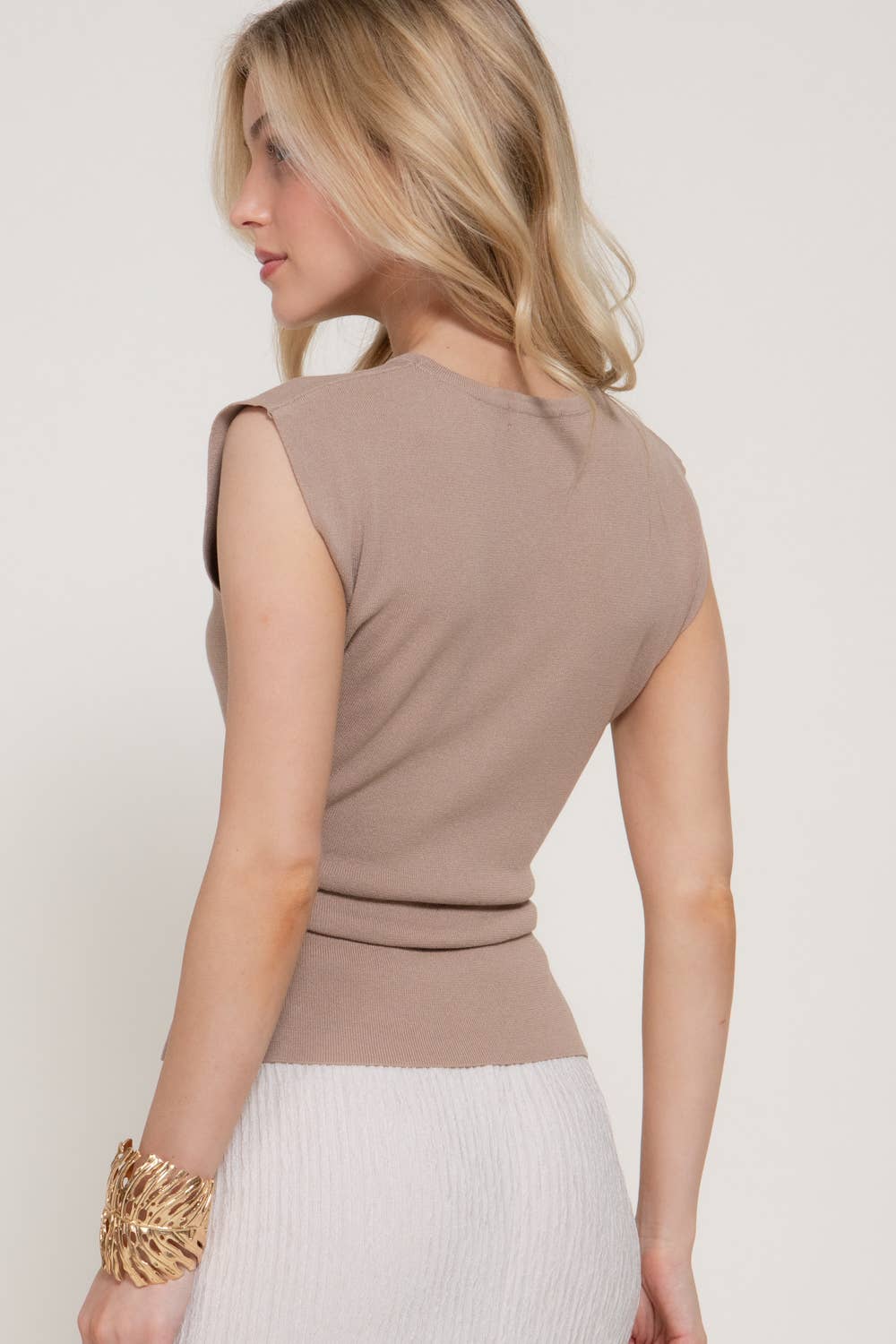 Active USA - Women's Sleeveless Side Pleats Detail Sweater Top - T14932