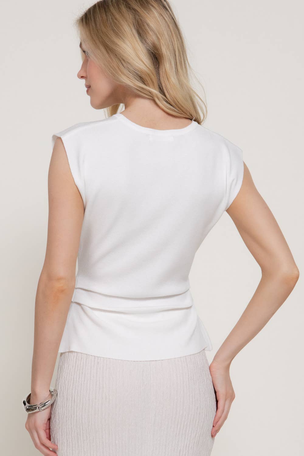 Active USA - Blusa de suéter sin mangas con detalle de pliegues laterales para mujer - T14932
