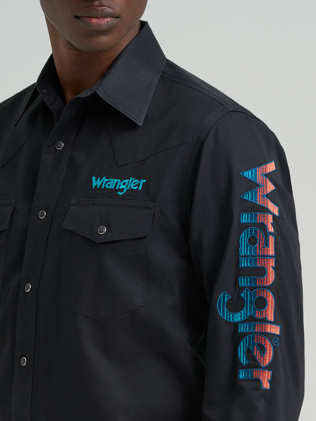 Wrangler® Men’s Long Sleeve Logo Shirt - Snaps - 112381987