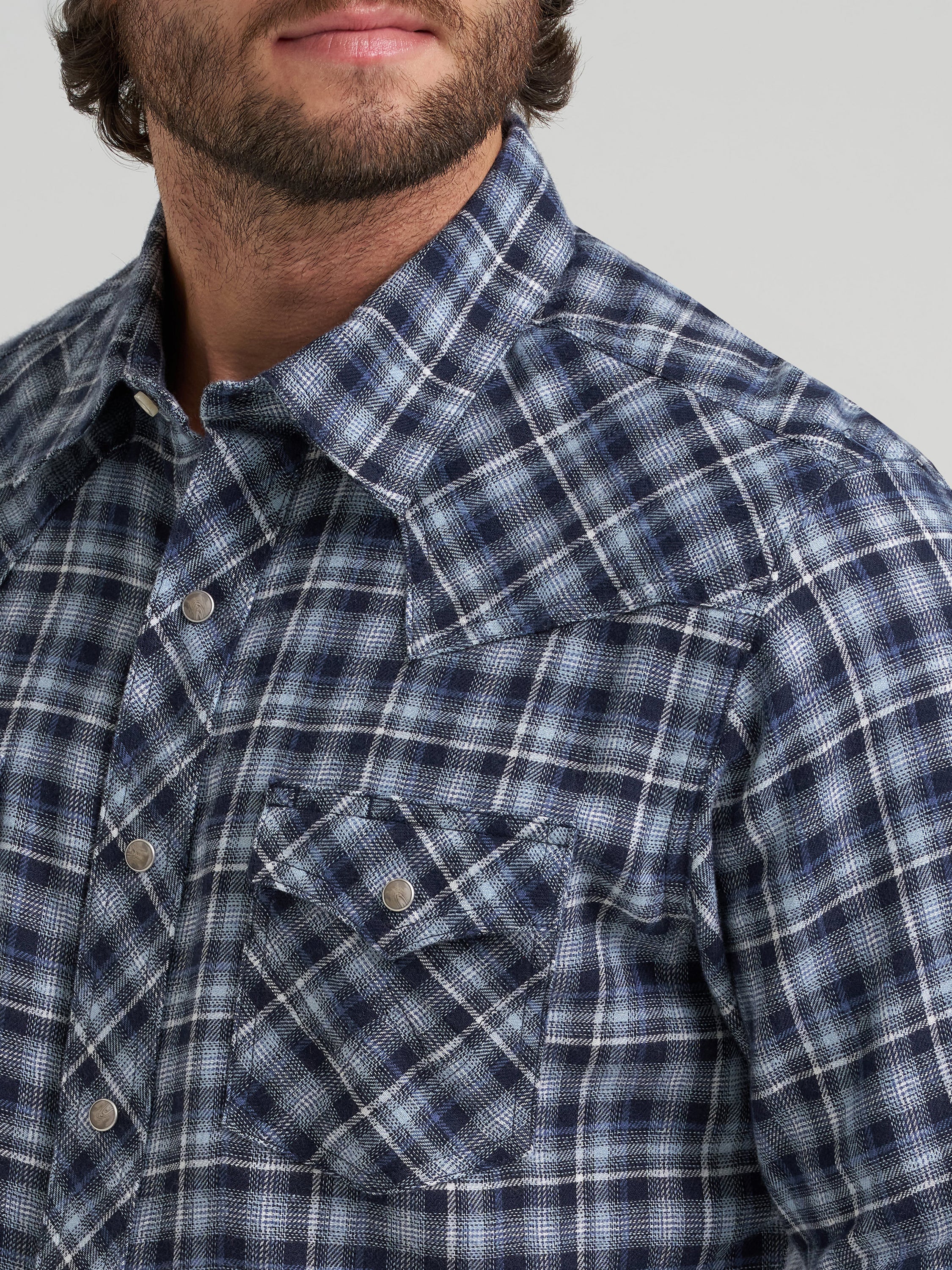 Wrangler Men’s Retro® Flannel Long Sleeve Shirt - Modern Fit - 112381933