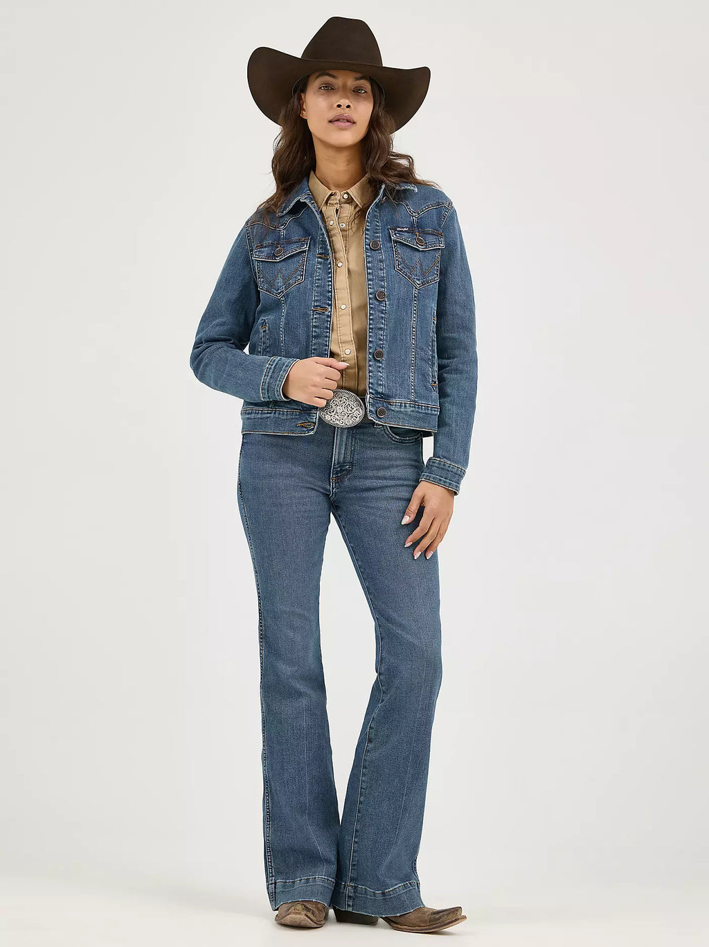 Wrangler - Chaqueta vaquera de manga larga para mujer Classic Fit - LWJ701D