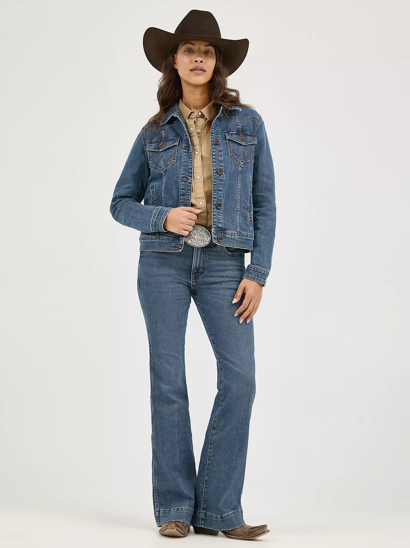 Wrangler - Chaqueta vaquera de manga larga para mujer Classic Fit - LWJ701D