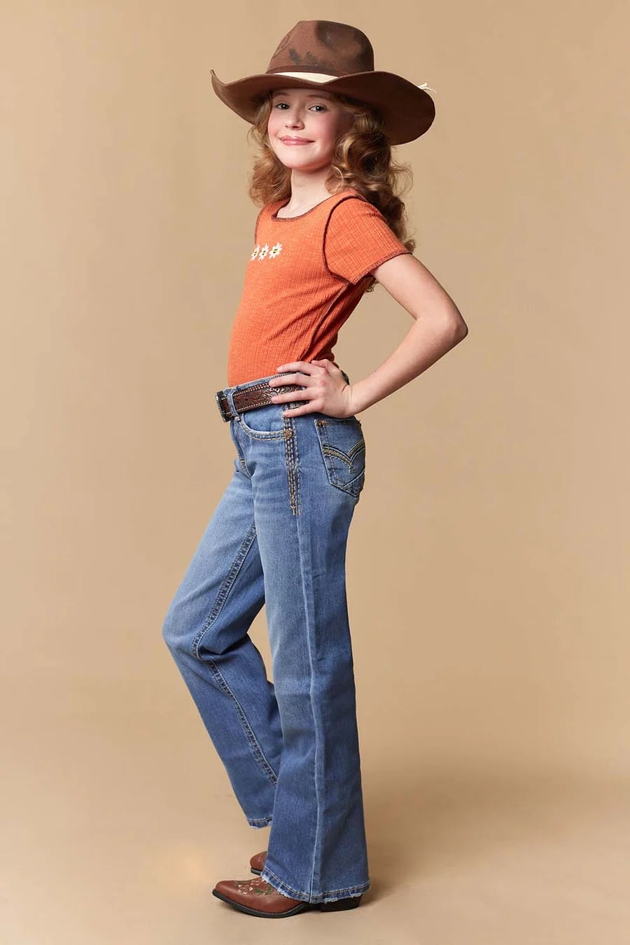 Sexy Couture - Jeans anchos con bordado ligero para niña - W242-TS-K