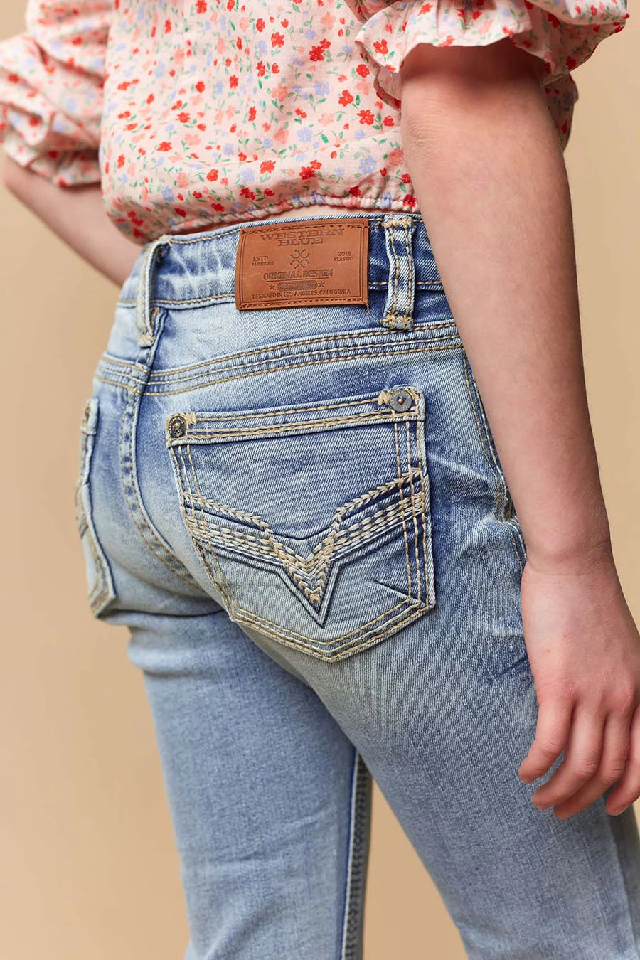 Sexy Couture - Jeans de pierna ancha bordados ligeros para niña - W247-PB-K