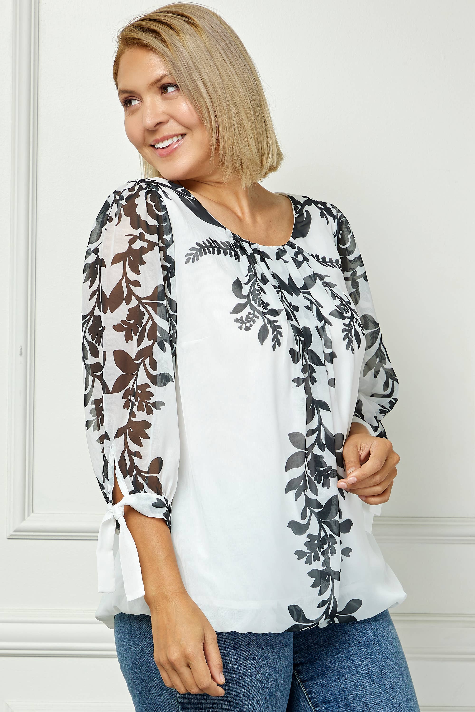 Women's [Plus Size] Vintage Bloom Tie Sleeve Blouse - G600295N87X