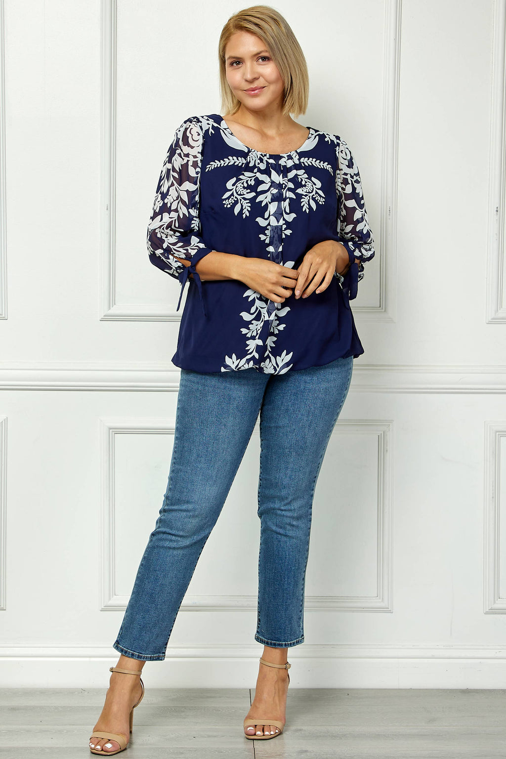 Women's [Plus Size] Vintage Bloom Tie Sleeve Blouse - G600295N87X