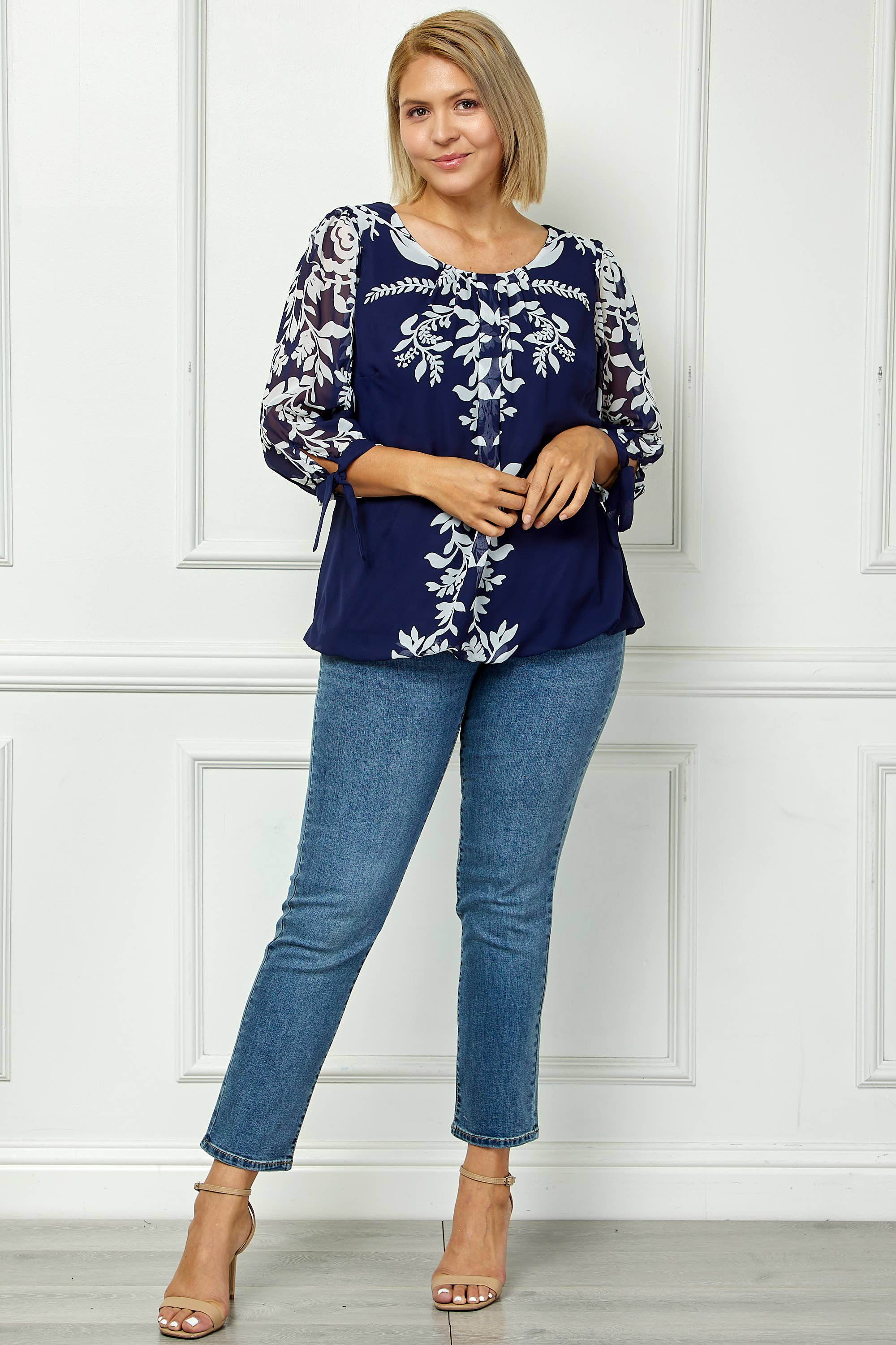 Women's [Plus Size] Vintage Bloom Tie Sleeve Blouse - G600295N87X