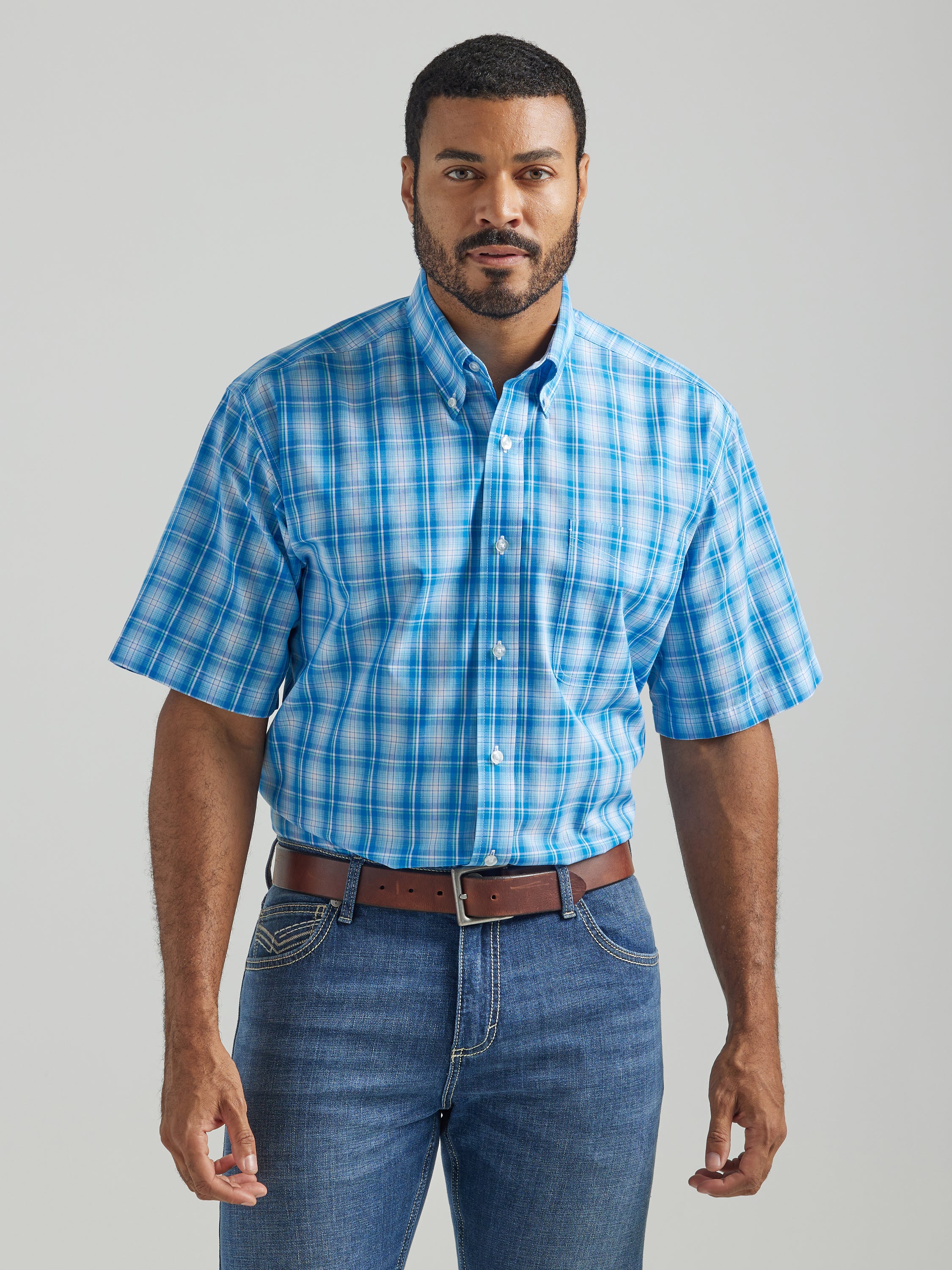 Wrangler - Men's Riata Short Sleeve Shirt - 112324822