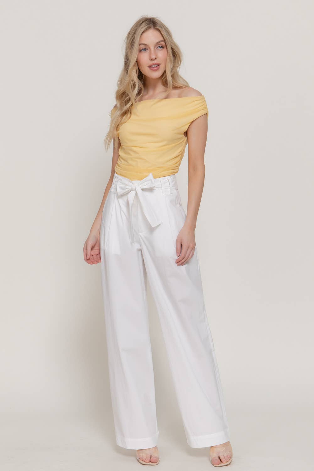 Active USA - Top de malla con hombros descubiertos y fruncido lateral para mujer - T15083