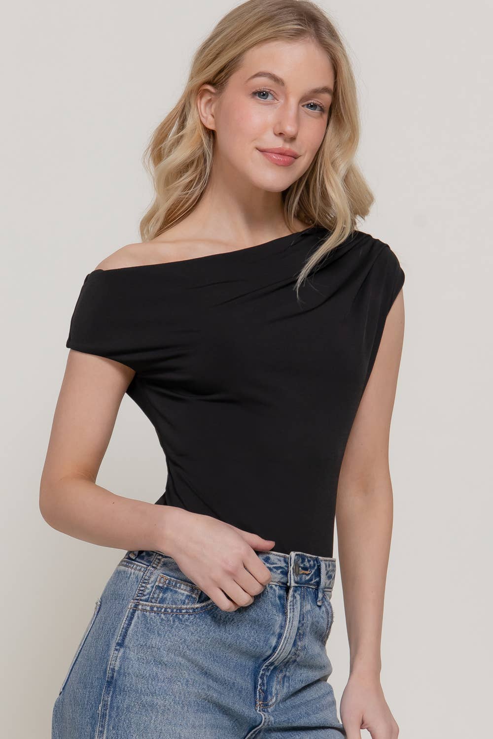 Active USA - Body de punto ajustado sin mangas y con hombros descubiertos para mujer - P15164