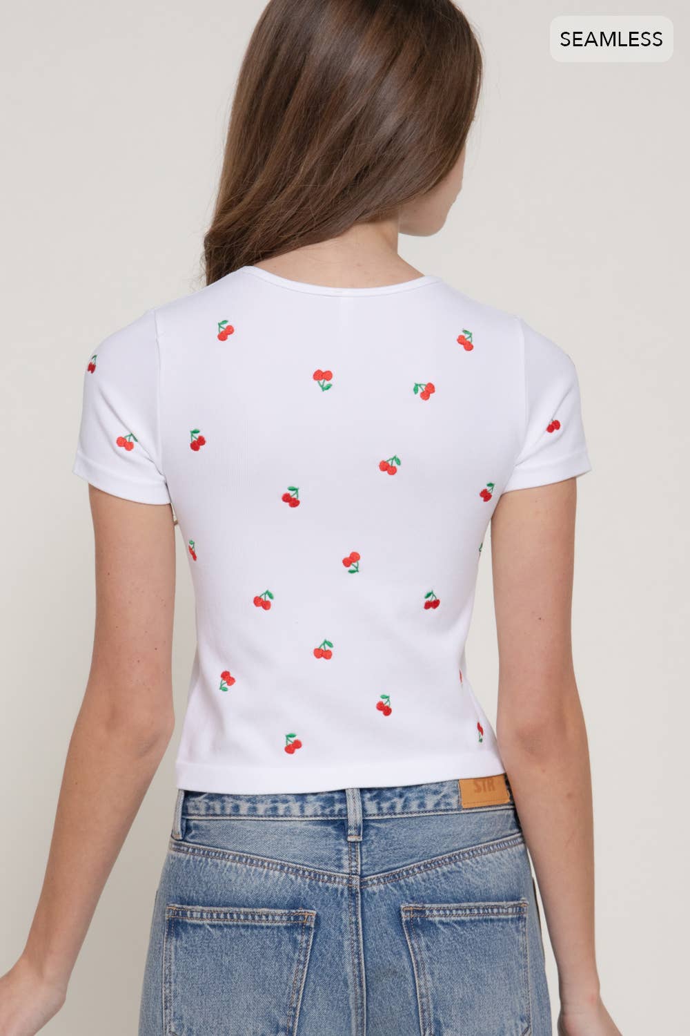 Active USA - Women's Short Sleeve Crew Neck Cherry Embroidery Detail Seamless Top - T15245