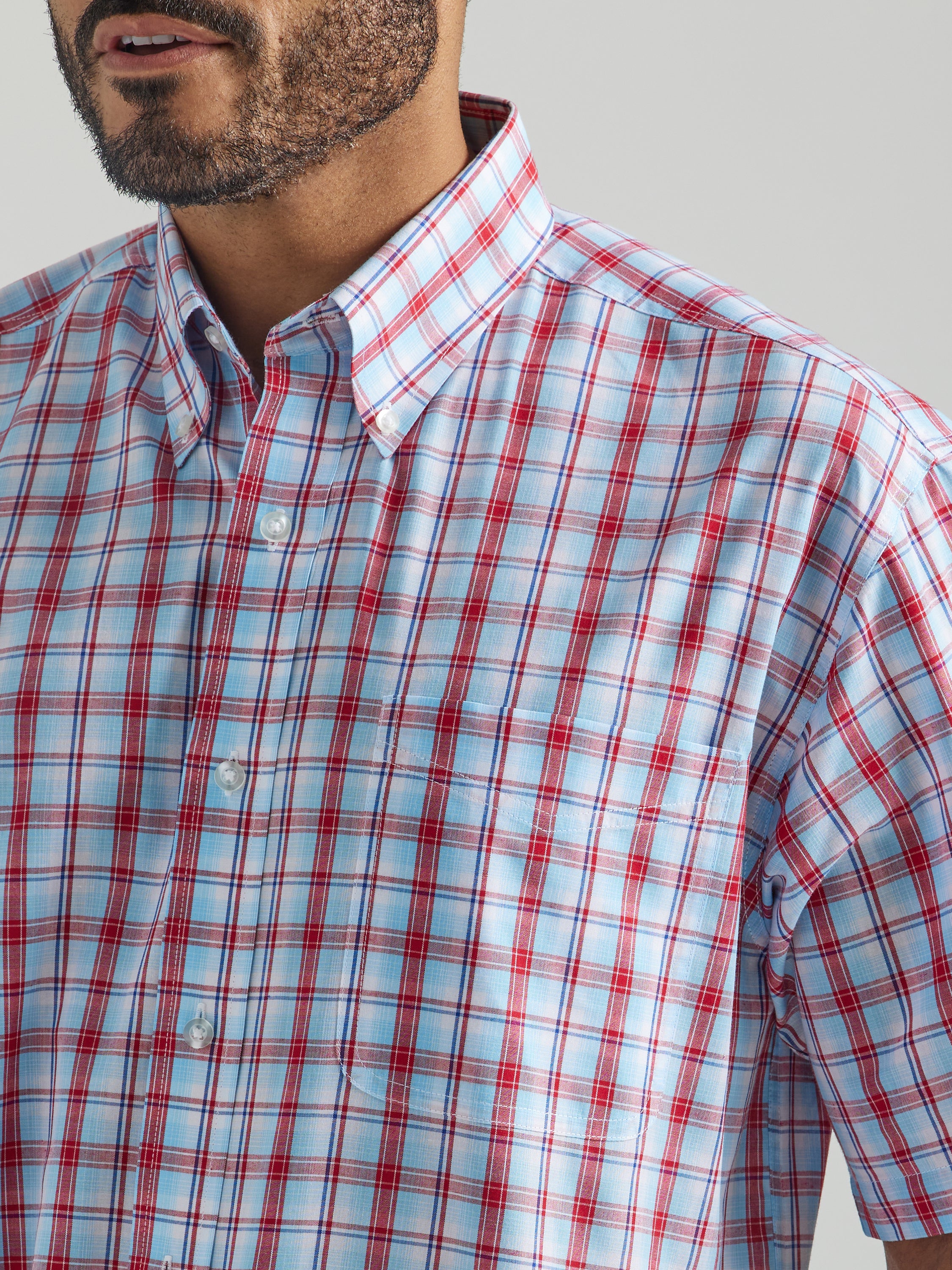 Wrangler - Men's Riata Short Sleeve Shirt - 112324822