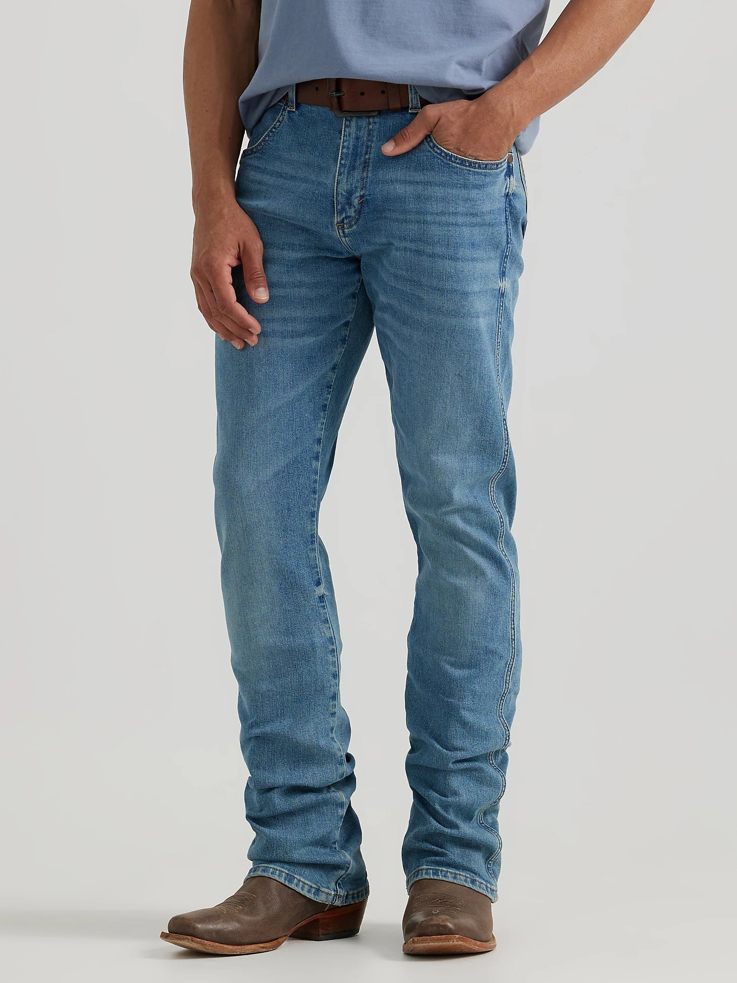 Wrangler - Men's Western Retro Slim Bootcut Jeans - 112344486