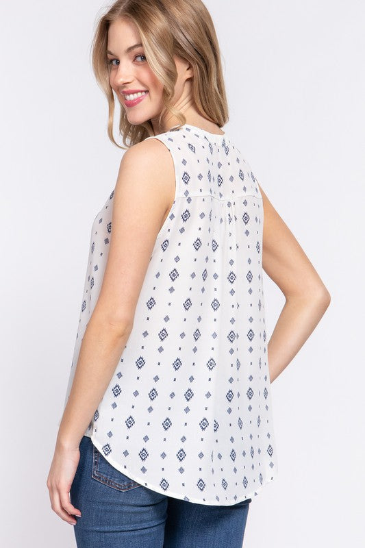 Active USA - Sleeveless Open V-Neck High & Low Print Woven Top - T13419