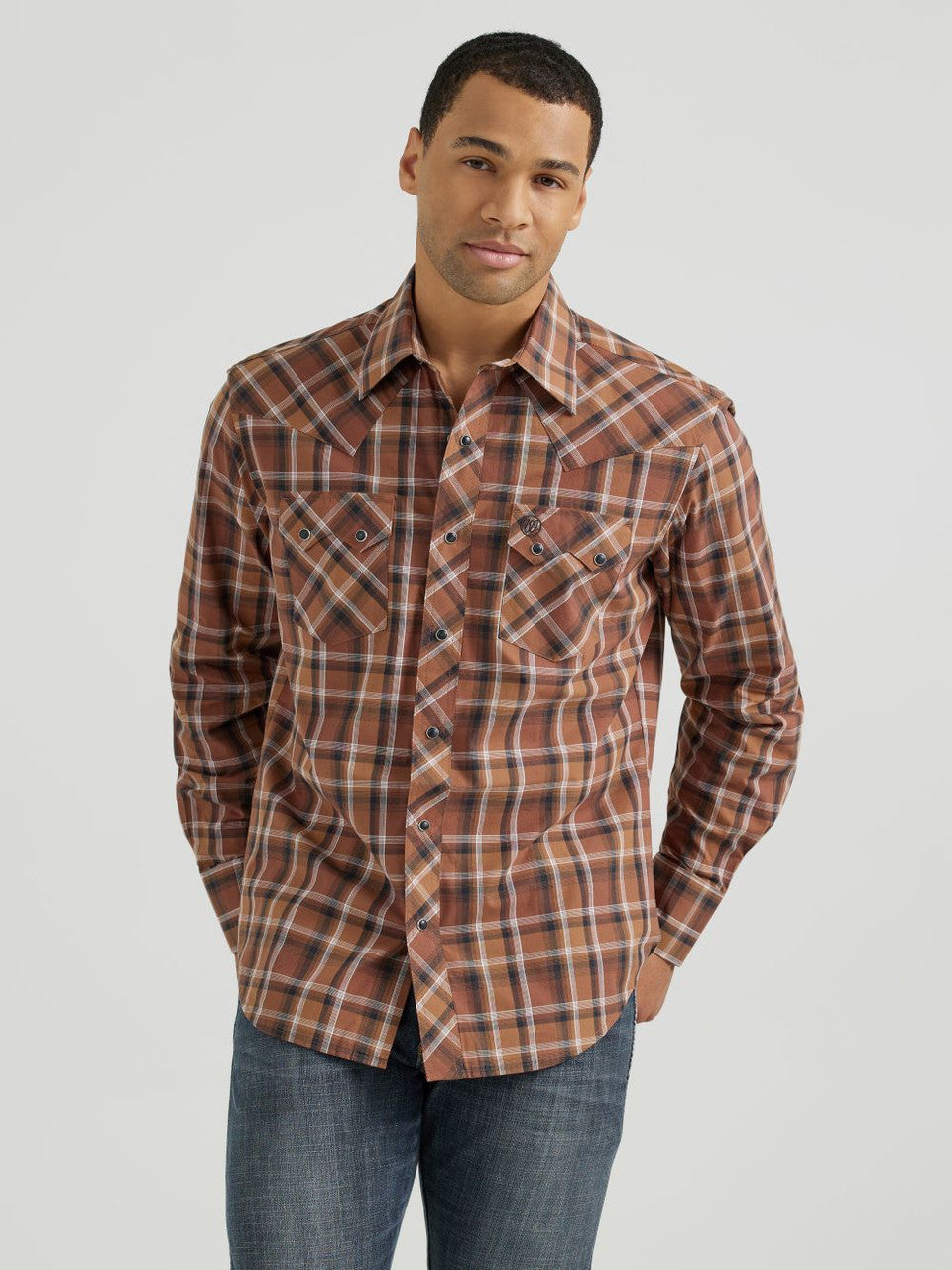 Wrangler - Men's Retro® Long Sleeve Modern Fit Western Snap Shirt - 112355373