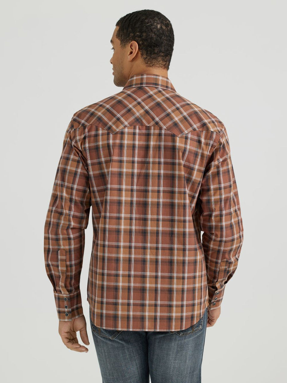 Wrangler - Men's Retro® Long Sleeve Modern Fit Western Snap Shirt - 112355373