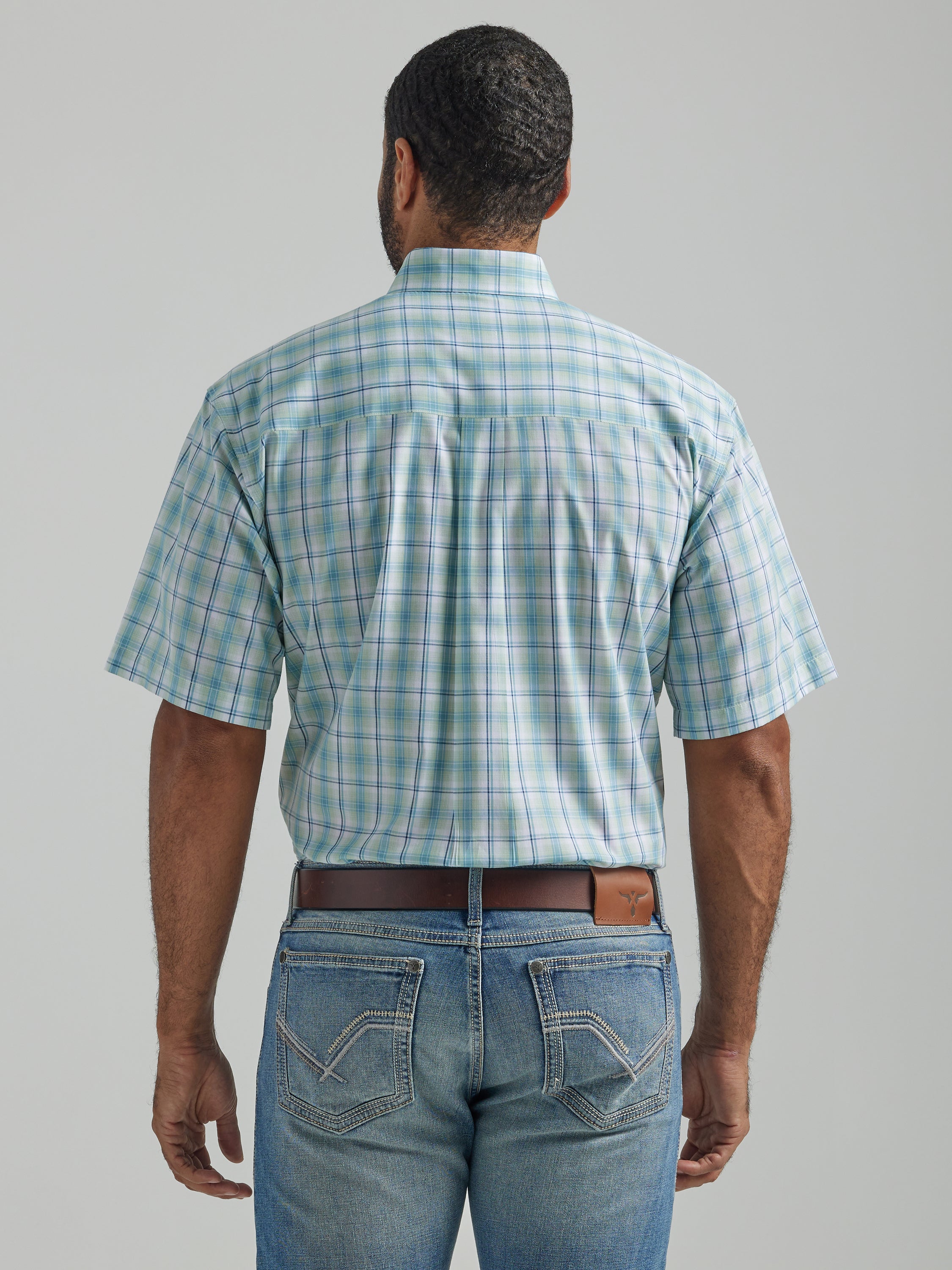 Wrangler - Men's Riata Short Sleeve Shirt - 112324822