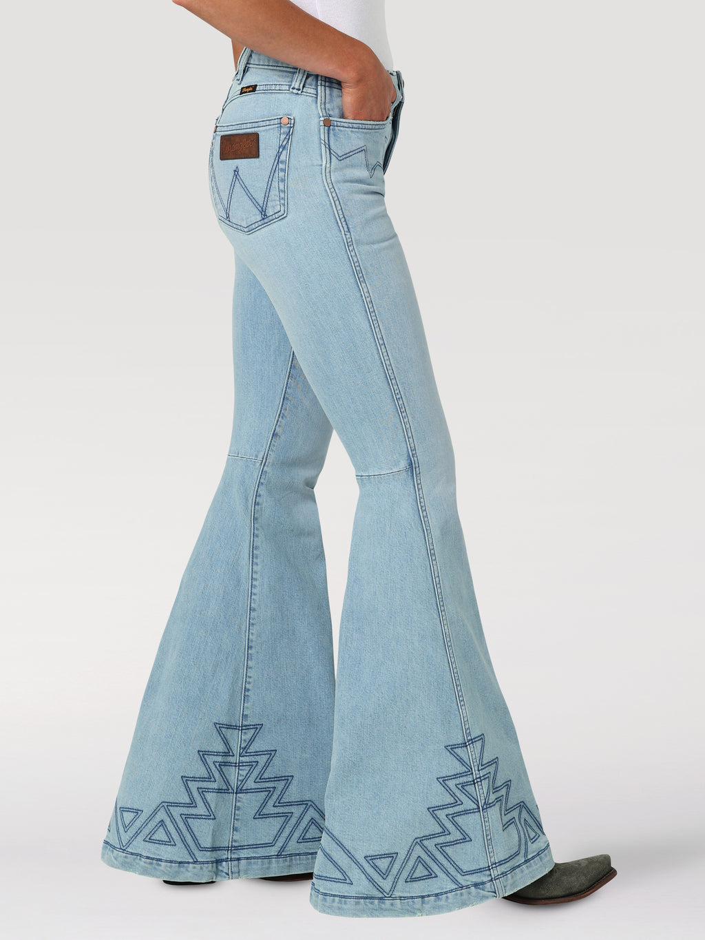 Wrangler® Retro® The Green Jean - Trumpet Flare - 112336741 